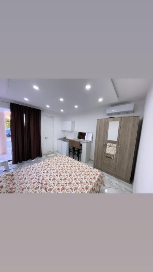 Apartments Melbourne Улцинь Екстер'єр фото