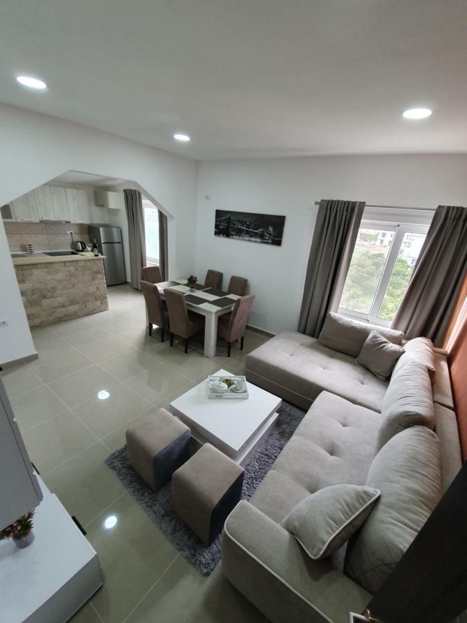 Apartments Melbourne Улцинь Екстер'єр фото