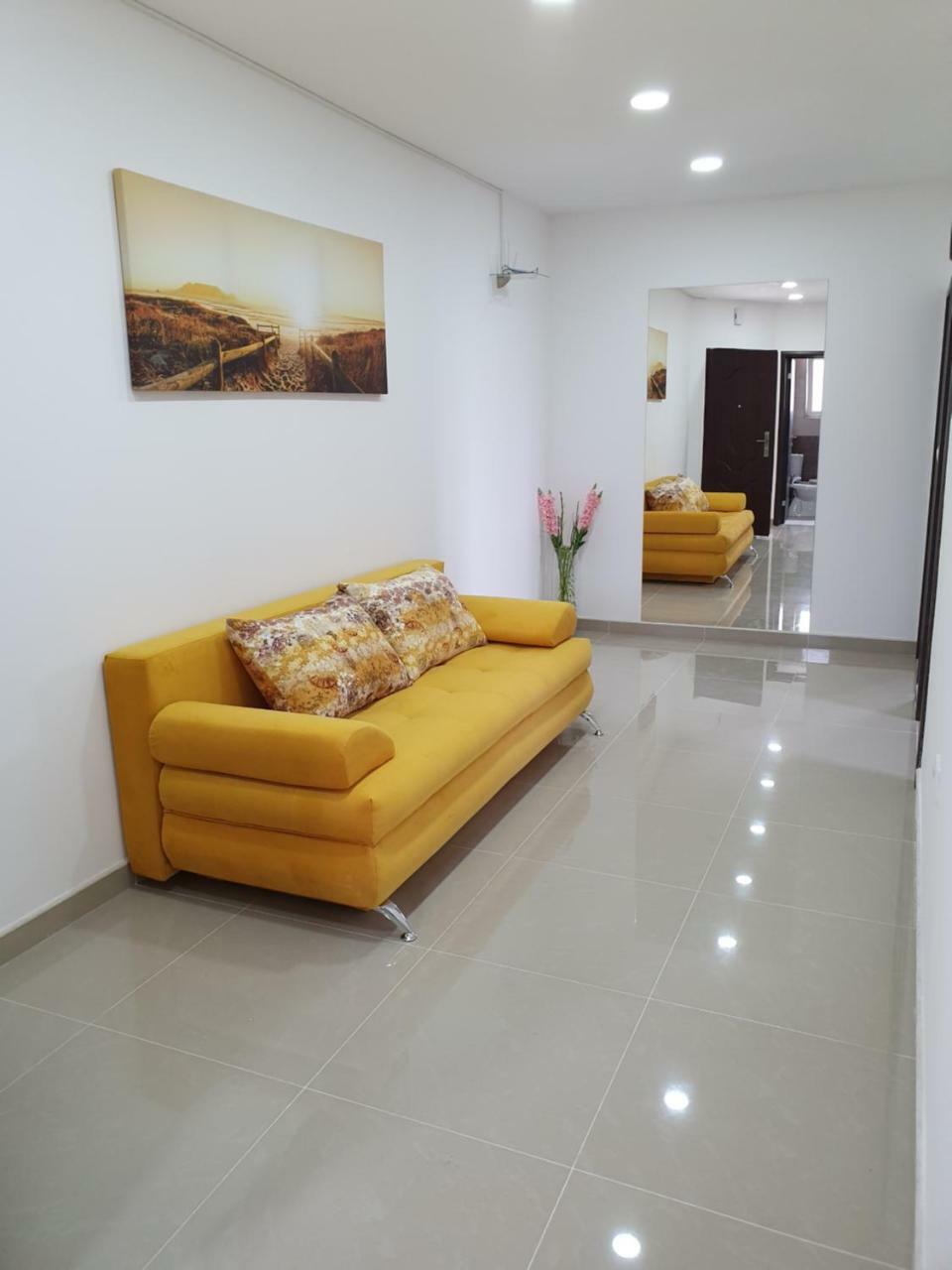 Apartments Melbourne Улцинь Екстер'єр фото