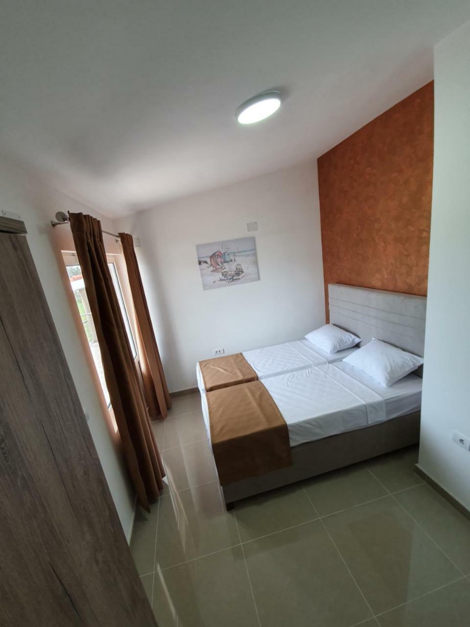 Apartments Melbourne Улцинь Екстер'єр фото