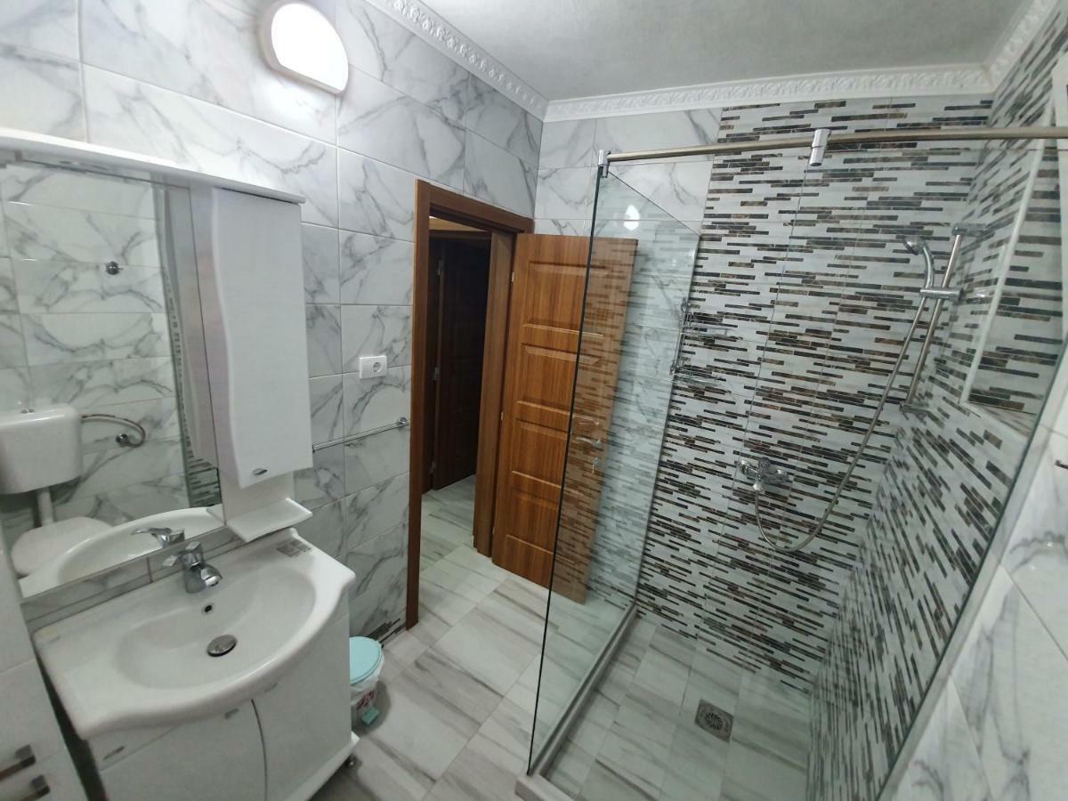 Apartments Melbourne Улцинь Екстер'єр фото