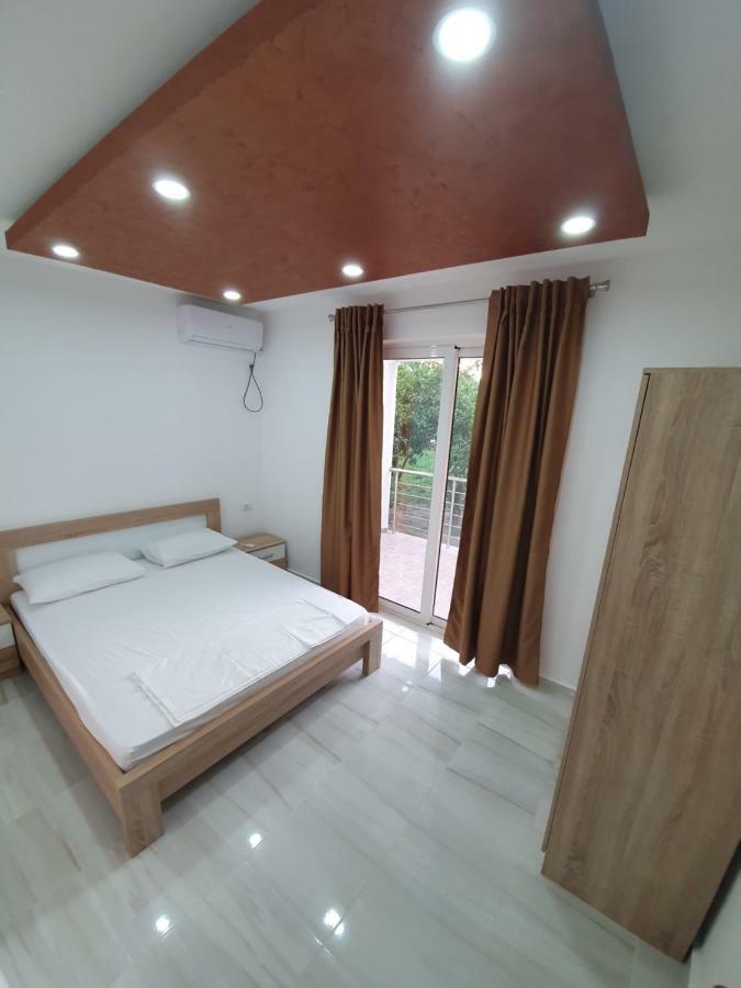 Apartments Melbourne Улцинь Екстер'єр фото