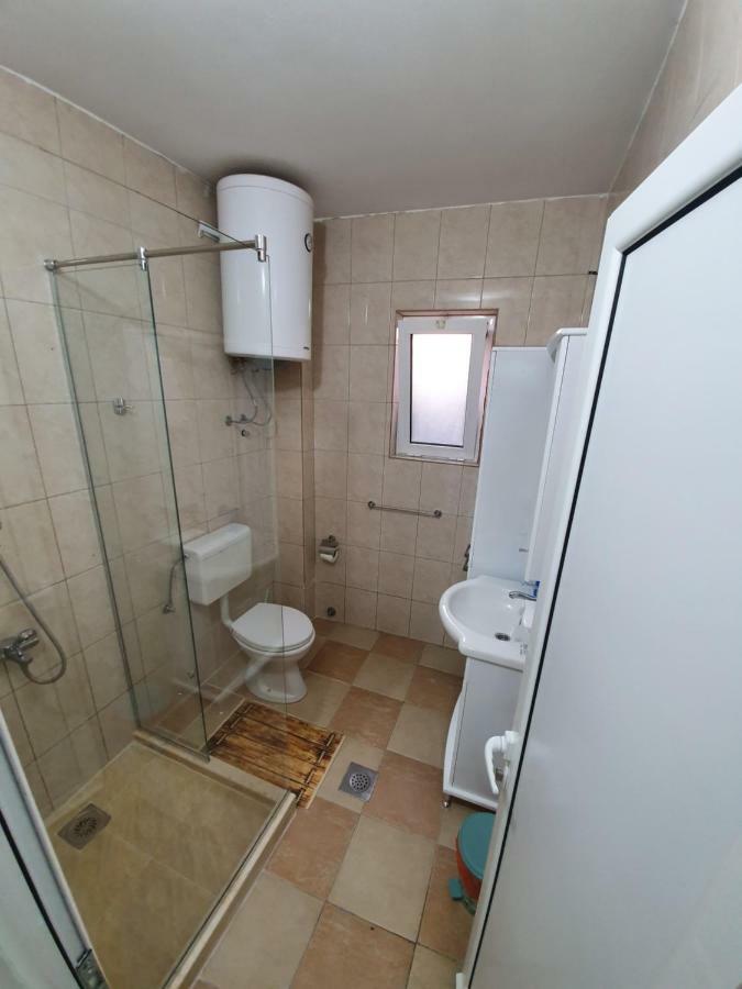 Apartments Melbourne Улцинь Екстер'єр фото