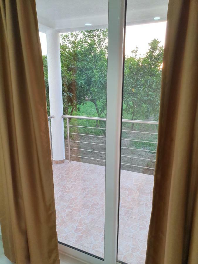 Apartments Melbourne Улцинь Екстер'єр фото